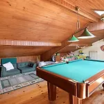 Casa *